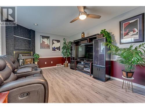 1220 25 Avenue Unit# 25, Vernon, BC - Indoor