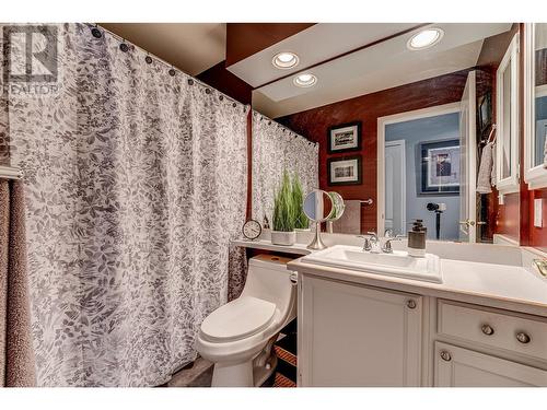 1220 25 Avenue Unit# 25, Vernon, BC - Indoor Photo Showing Bathroom