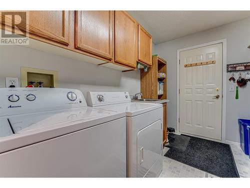 1220 25 Avenue Unit# 25, Vernon, BC - Indoor Photo Showing Laundry Room