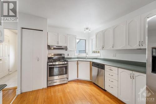 1769 Bromont Way, Ottawa, ON - Indoor Photo Showing Kitchen