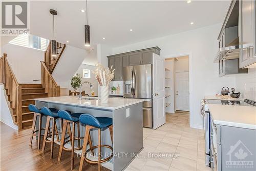 600 Triangle Street, Ottawa, ON - Indoor Photo Showing Kitchen With Upgraded Kitchen