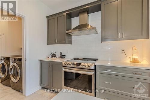 600 Triangle Street, Ottawa, ON - Indoor Photo Showing Laundry Room