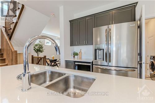 600 Triangle Street, Ottawa, ON - Indoor Photo Showing Kitchen With Double Sink