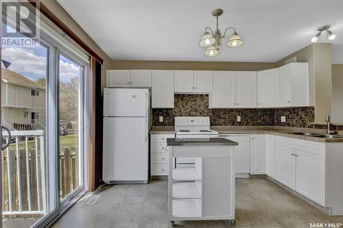 1668 Alexandra Street, Regina, SK - Indoor Photo Showing Kitchen With Double Sink