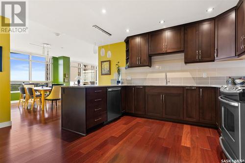 704 2300 Broad Street, Regina, SK - Indoor Photo Showing Kitchen