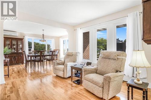 230 Hampden Street, Hawkesbury, ON - Indoor Photo Showing Living Room