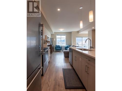 388 Eckhardt Avenue E Unit# 106, Penticton, BC - Indoor Photo Showing Kitchen