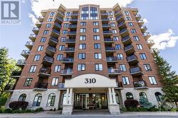 310 CENTRAL PARK DRIVE UNIT#6A  Ottawa, ON K2C 4G4