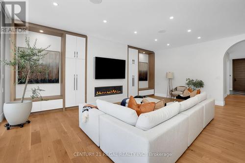 68 Royalavon Crescent, Toronto (Islington-City Centre West), ON - Indoor Photo Showing Living Room With Fireplace