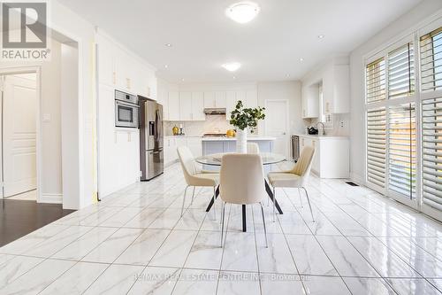 7 Fanning Trail, Brampton (Toronto Gore Rural Estate), ON - Indoor Photo Showing Dining Room