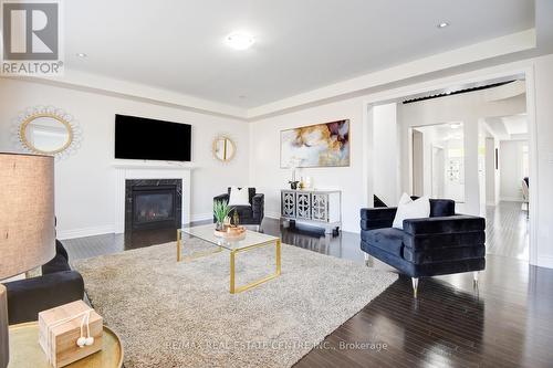 7 Fanning Trail, Brampton (Toronto Gore Rural Estate), ON - Indoor Photo Showing Living Room With Fireplace