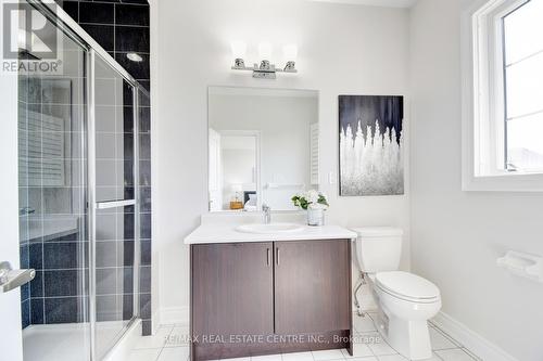 7 Fanning Trail, Brampton, ON - Indoor Photo Showing Bathroom