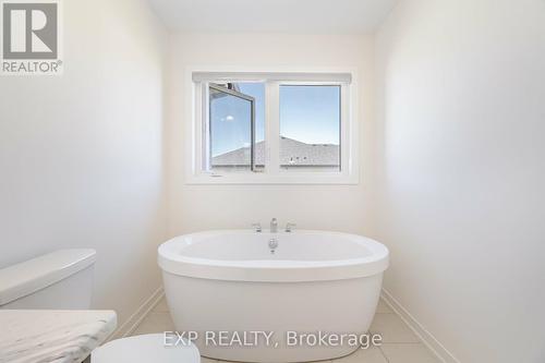 1545 Rose Way, Milton (Cobban), ON - Indoor Photo Showing Bathroom