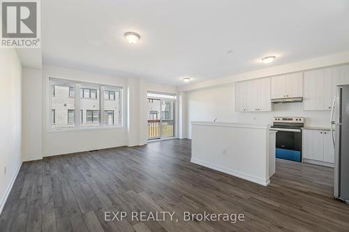 1545 Rose Way, Milton (Cobban), ON - Indoor Photo Showing Kitchen