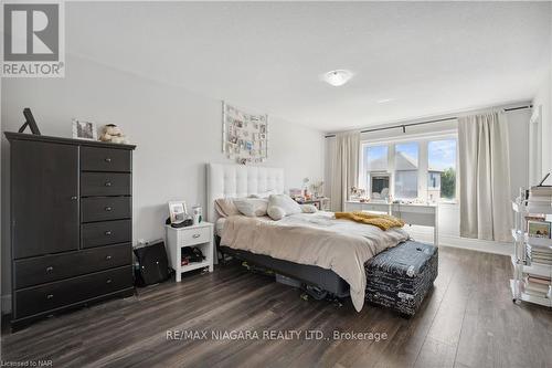 55 Sunset Way, Thorold, ON - Indoor Photo Showing Bedroom