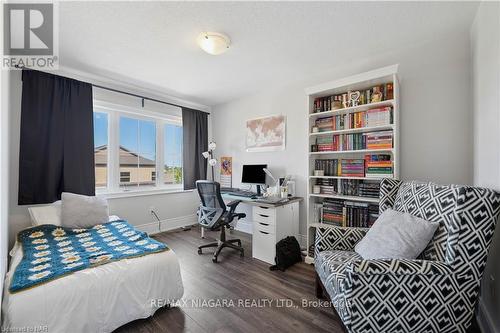 55 Sunset Way, Thorold, ON - Indoor Photo Showing Bedroom