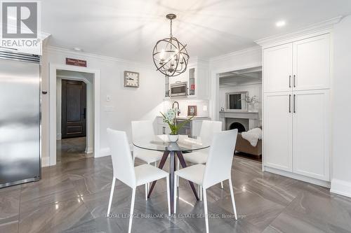 213 Penn Drive, Burlington, ON - Indoor Photo Showing Dining Room