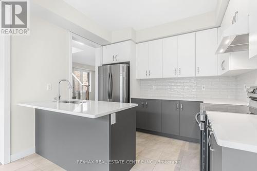 240 Eastbridge Avenue E, Welland, ON - Indoor Photo Showing Kitchen With Stainless Steel Kitchen With Upgraded Kitchen