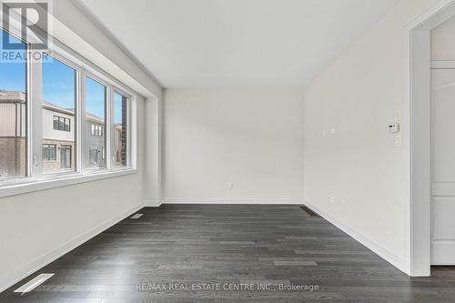 240 Eastbridge Avenue E, Welland, ON - Indoor Photo Showing Other Room