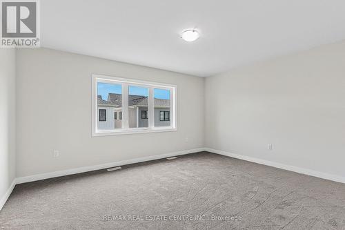 240 Eastbridge Avenue E, Welland, ON - Indoor Photo Showing Other Room