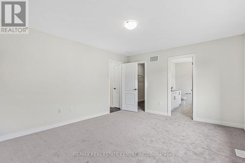 240 Eastbridge Avenue E, Welland, ON - Indoor Photo Showing Other Room