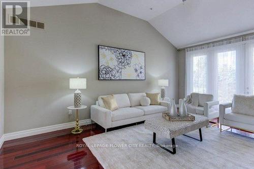 38 Brookhaven Crescent, East Garafraxa, ON - Indoor Photo Showing Living Room