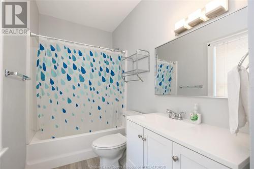 856 Marion Avenue, Windsor, ON - Indoor Photo Showing Bathroom