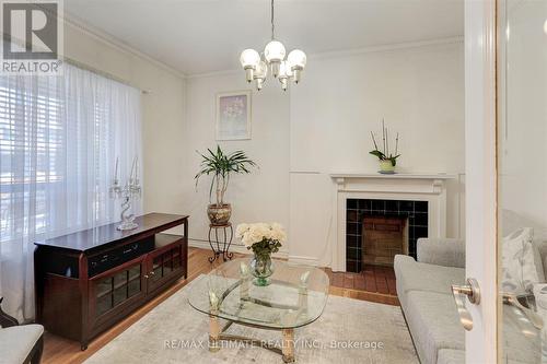 19 Grace Street, Toronto (Trinity-Bellwoods), ON - Indoor Photo Showing Living Room With Fireplace