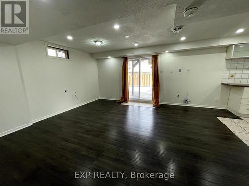 1648 Pepperwood Gate, Pickering, ON - Indoor Photo Showing Other Room