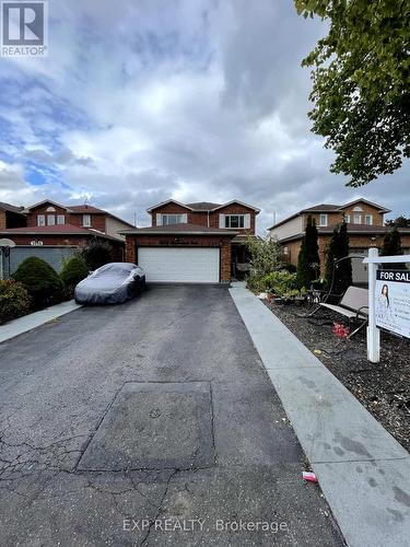 1648 Pepperwood Gate, Pickering, ON - Outdoor With Facade