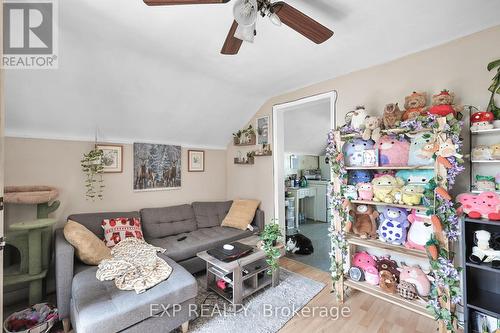 23 Erie Street, Oshawa, ON - Indoor