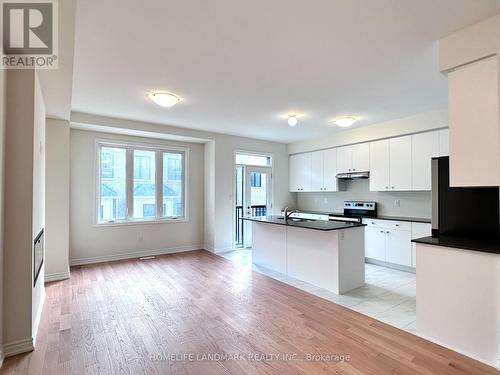 1025 Pisces Trail, Pickering, ON - Indoor Photo Showing Kitchen