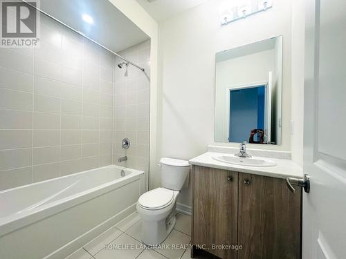 1025 Pisces Trail, Pickering, ON - Indoor Photo Showing Bathroom