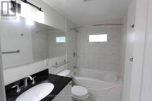 141 Sherwood Forest Drive, Markham (Bullock), ON - Indoor Photo Showing Bathroom