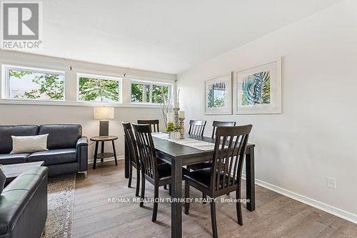 380 Penn Avenue, Newmarket (Bristol-London), ON - Indoor Photo Showing Dining Room