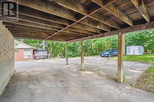 380 Penn Avenue, Newmarket (Bristol-London), ON - Outdoor With Deck Patio Veranda