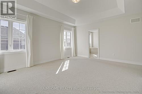 67 Menotti Drive, Richmond Hill, ON - Indoor Photo Showing Other Room