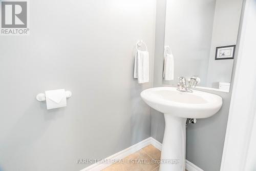 231 Atkinson Street, Clearview (Stayner), ON - Indoor Photo Showing Bathroom