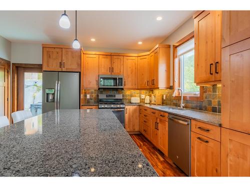 810 White Tail Drive, Rossland, BC - Indoor Photo Showing Kitchen With Double Sink