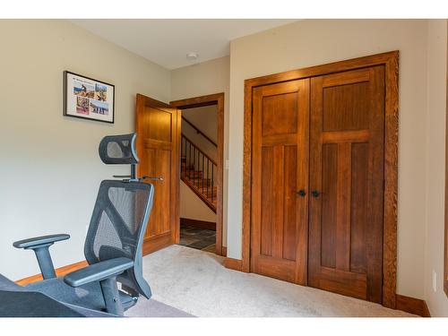 810 White Tail Drive, Rossland, BC - Indoor Photo Showing Gym Room