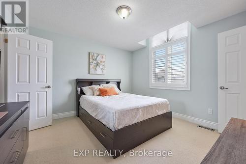 18 Prairie Creek Crescent, Brampton (Bram West), ON - Indoor Photo Showing Bedroom