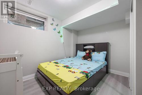 18 Prairie Creek Crescent, Brampton (Bram West), ON - Indoor Photo Showing Bedroom