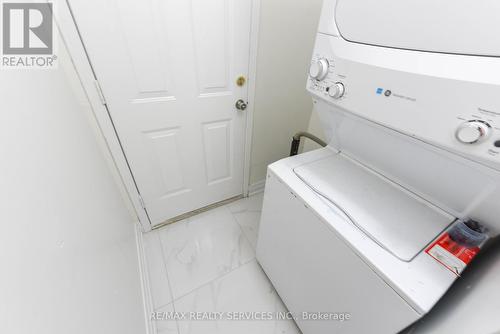 47 Lauraglen Crescent, Brampton (Fletcher'S Creek South), ON - Indoor Photo Showing Laundry Room