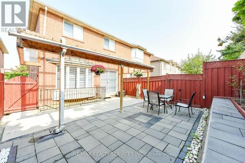 47 Lauraglen Crescent, Brampton (Fletcher'S Creek South), ON - Outdoor With Exterior