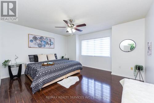 47 Lauraglen Crescent, Brampton, ON - Indoor Photo Showing Bedroom