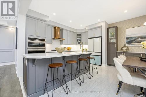 475 Violet Gate, Milton, ON - Indoor Photo Showing Kitchen With Upgraded Kitchen