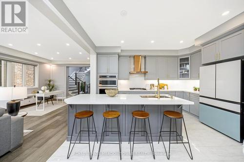 475 Violet Gate, Milton, ON - Indoor Photo Showing Kitchen With Upgraded Kitchen