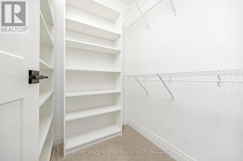 475 Violet Gate, Milton, ON - Indoor With Storage