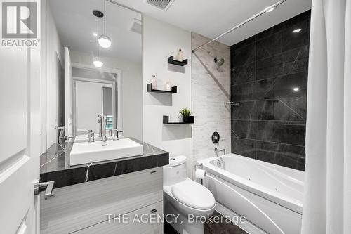 Uph4103 - 33 Shore Breeze Drive, Toronto (Mimico), ON - Indoor Photo Showing Bathroom