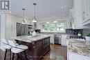 996 Cresthampton Lane, Mississauga (Lorne Park), ON  - Indoor Photo Showing Kitchen With Upgraded Kitchen 